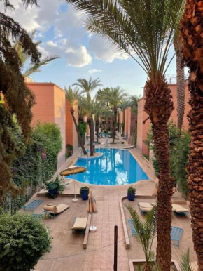 Riad & 4 Bedrooms with Pool Views